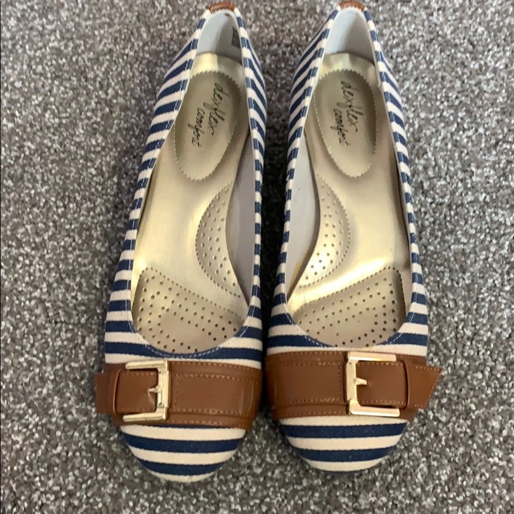 3/25🔥 Nautical Ladies wedge shoes